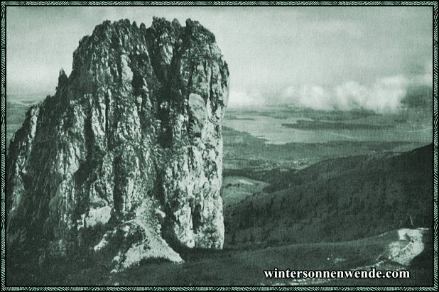 Bayrische Alpen. Blick vom Staffelstein zum Chiemsee.