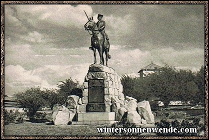 Deutsches Reiterstandbild in 
Deutsch-Südwestafrika.