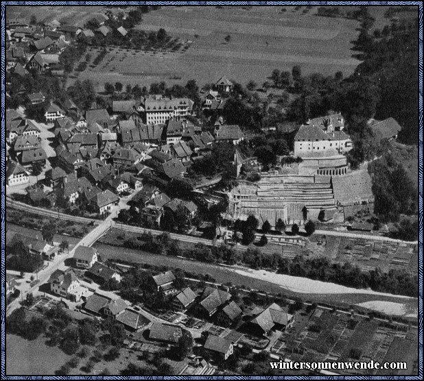 Die Burg von Laupen zwischen Bern und Freiburg.