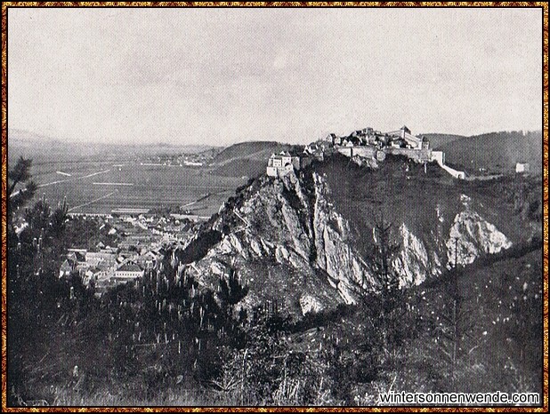 Bauernburg Rosenau und Blick ins Burzenland