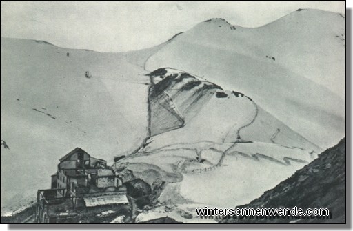 Das zerschossene Hotel auf dem Stilfser Joch.