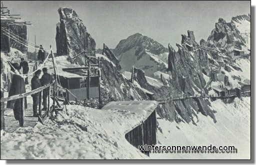 Felsennester im Hochgebirge knapp hinter der ersten Linie.