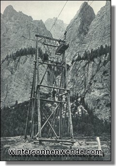 Stütze der Seilbahn auf die Fanesscharte, 2657 m.