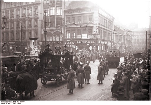 Die feierliche Beisetzung Horst Wessels in Berlin.