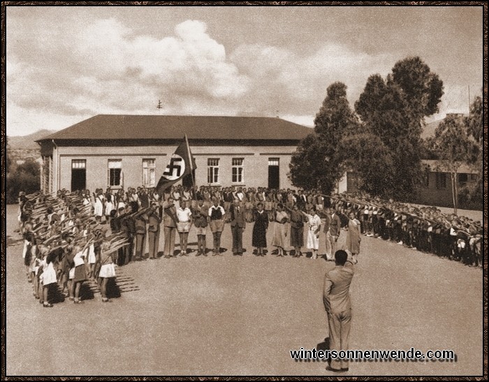 Fahnenweihe der deutschen Schule in Windhuk.