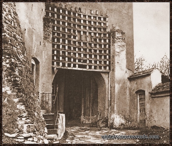 Das Fallgitter der deutschen Kirchenburg Holzmengen in
Siebenbürgen.