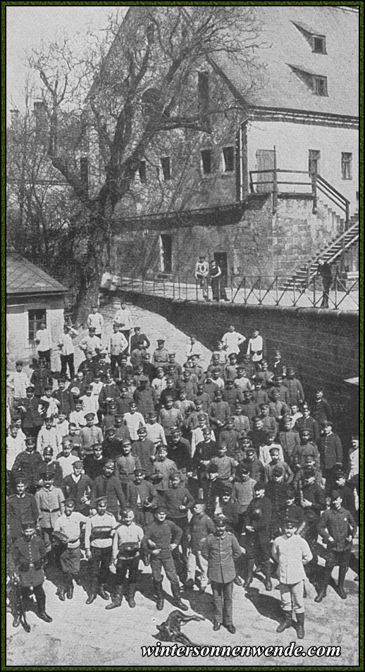 Essenfassen auf der Festung Königstein.