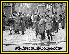 Studentenunruhen vor der Universität in Berlin.