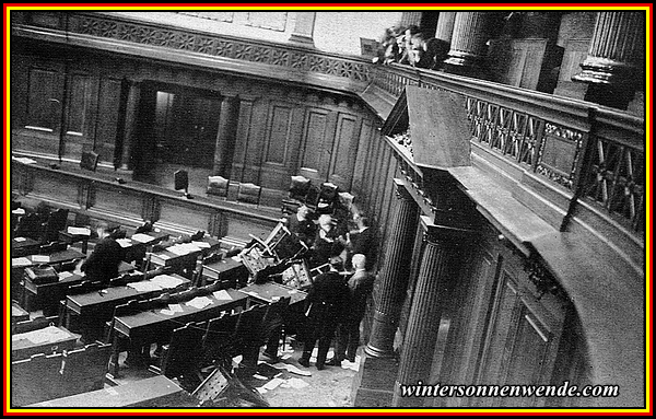 Im Preußischen Landtag 'nach der Schlacht', Mai 1932.