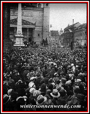 Menschenmenge auf dem Alten Markt.