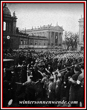 Hindenburg vor der Garnisonkirche.