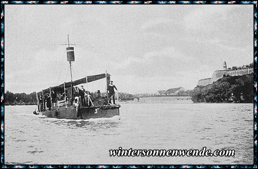 Österreichisches Patrouillenboot auf der Donau.