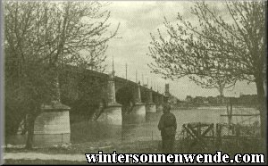 Frühling an der Weichsel. Poniatowski-Brücke