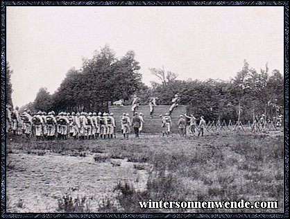 Lager Beverloo: Übung einer Landsturm-Brigade.